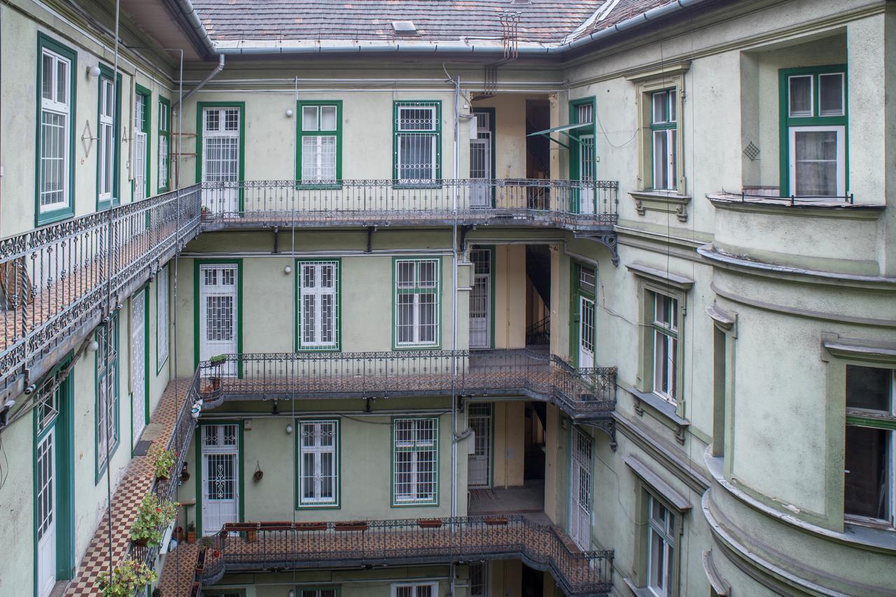 Nine Trees Apartment Budapest Exterior foto